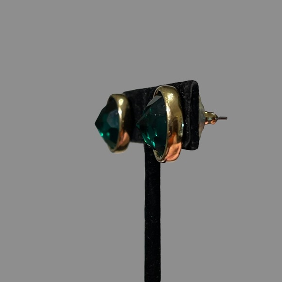 Vintage Swarovski Green And Gold Tone Post Earrings - Picture 2 of 4